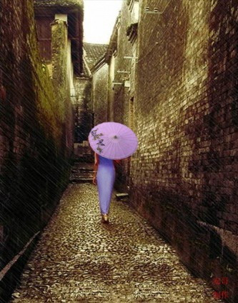 撑着油纸伞,独自彷徨在悠长,悠长又寂寥的雨巷.